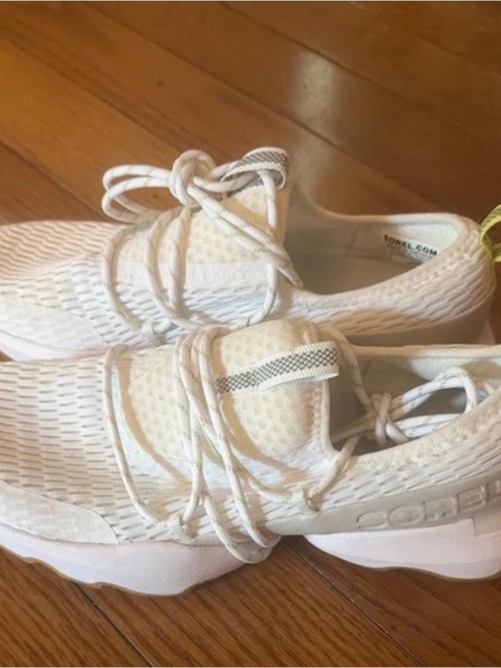 NWOT Sorel sneakers size 8